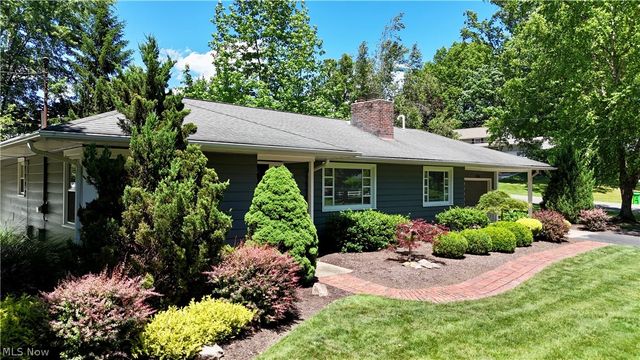 3126 Mayfield Road, Silver Lake, OH 44224
