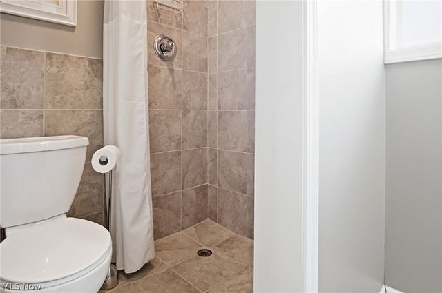 3126 Mayfield Road, Silver Lake, OH 44224
