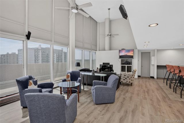 888 N Logan Street 9H, Denver, CO 80203