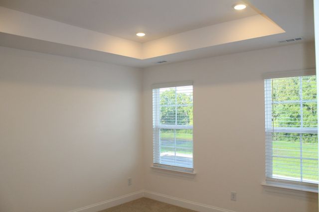 5711 Cloverwood Dr, Rockvale, TN 37153