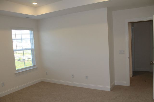 5711 Cloverwood Dr, Rockvale, TN 37153