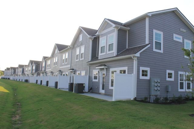 5711 Cloverwood Dr, Rockvale, TN 37153
