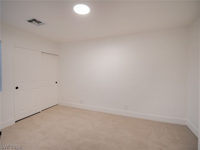 2729 Beachside Court, Las Vegas, NV 89117
