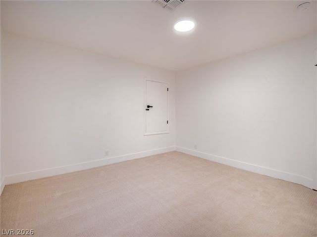2729 Beachside Court, Las Vegas, NV 89117