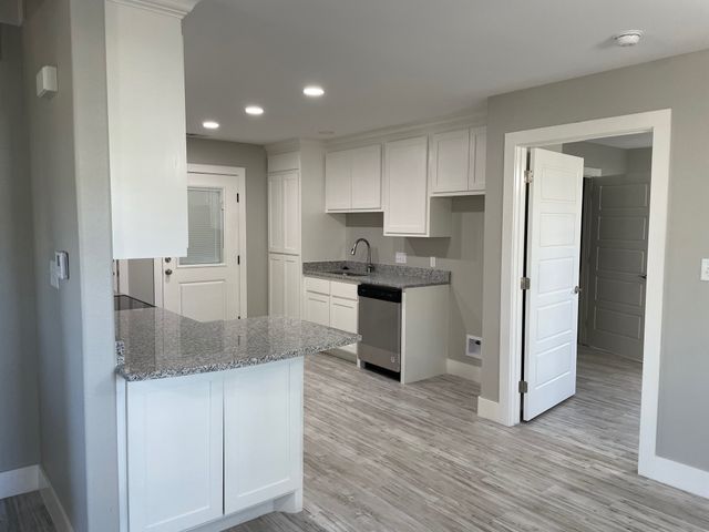 500-502 W Owings Street, Denison, TX 75020