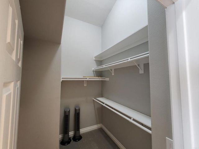 8597 Via Mallorca F, La Jolla, CA 92037