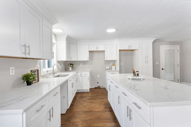 2625 Lewis St, Dighton, MA 02715