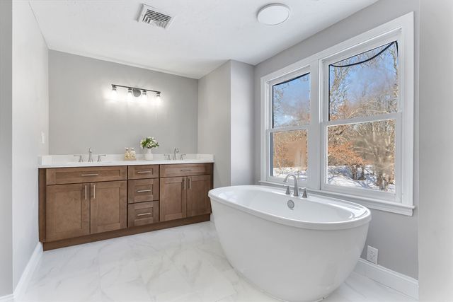 2625 Lewis St, Dighton, MA 02715