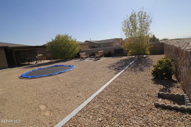 797 NUEVO DESIERTO Drive, El Paso, TX 79928