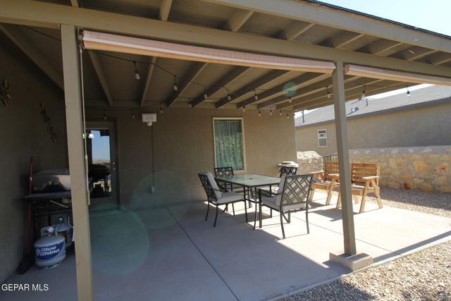 797 NUEVO DESIERTO Drive, El Paso, TX 79928