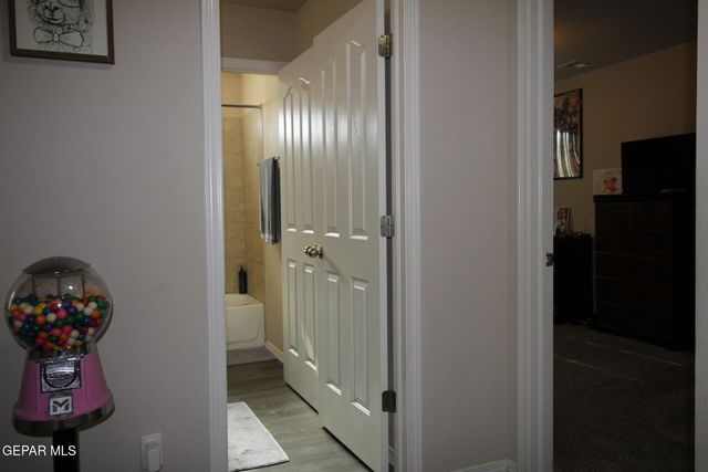 797 NUEVO DESIERTO Drive, El Paso, TX 79928