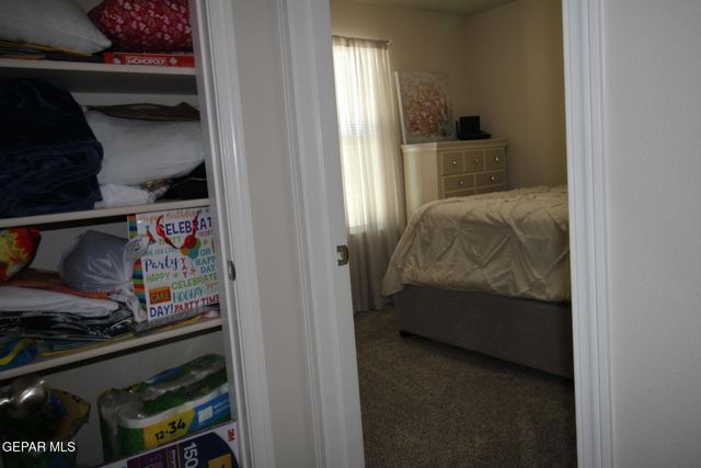 797 NUEVO DESIERTO Drive, El Paso, TX 79928