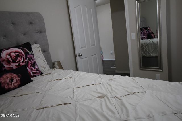 797 NUEVO DESIERTO Drive, El Paso, TX 79928