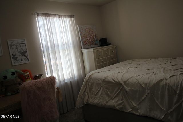 797 NUEVO DESIERTO Drive, El Paso, TX 79928