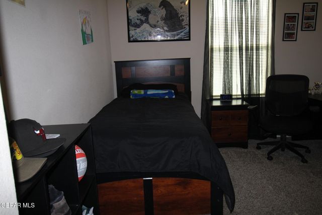 797 NUEVO DESIERTO Drive, El Paso, TX 79928