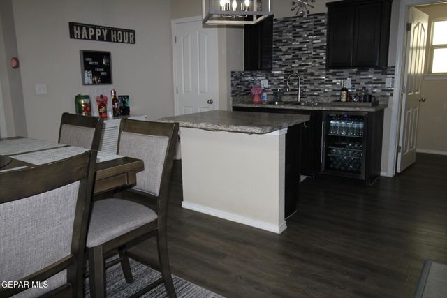 797 NUEVO DESIERTO Drive, El Paso, TX 79928