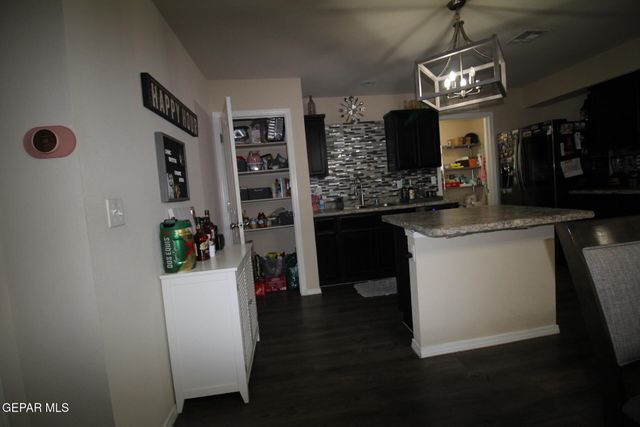 797 NUEVO DESIERTO Drive, El Paso, TX 79928