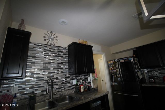 797 NUEVO DESIERTO Drive, El Paso, TX 79928