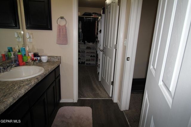 797 NUEVO DESIERTO Drive, El Paso, TX 79928