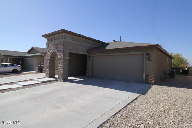 797 NUEVO DESIERTO Drive, El Paso, TX 79928