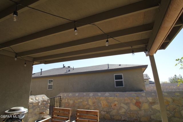 797 NUEVO DESIERTO Drive, El Paso, TX 79928