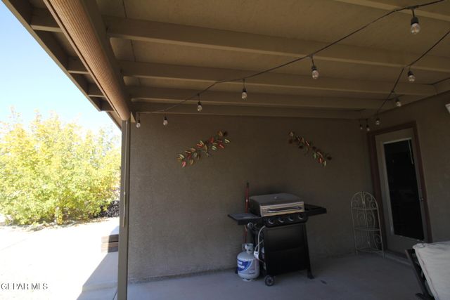 797 NUEVO DESIERTO Drive, El Paso, TX 79928