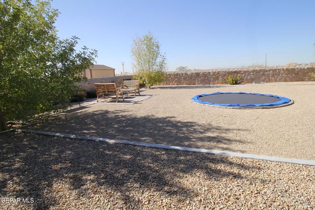 797 NUEVO DESIERTO Drive, El Paso, TX 79928