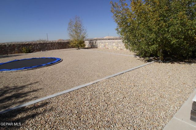 797 NUEVO DESIERTO Drive, El Paso, TX 79928