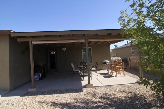 797 NUEVO DESIERTO Drive, El Paso, TX 79928