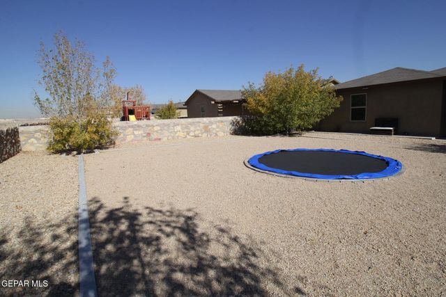 797 NUEVO DESIERTO Drive, El Paso, TX 79928
