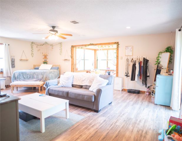 150 Private Road 4656, Boyd, TX 76023