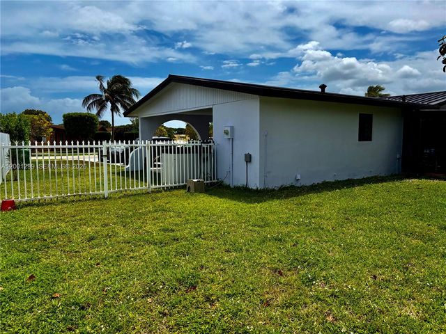 11893 SW 197th Street, Miami, FL 33177