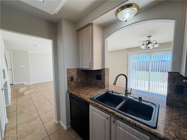 865 Plantain Lily Avenue, Las Vegas, NV 89183