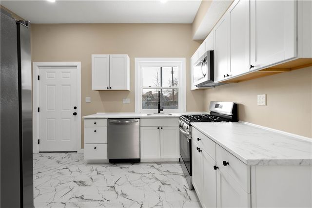 514 Mcnair St, Wilkinsburg, PA 15221