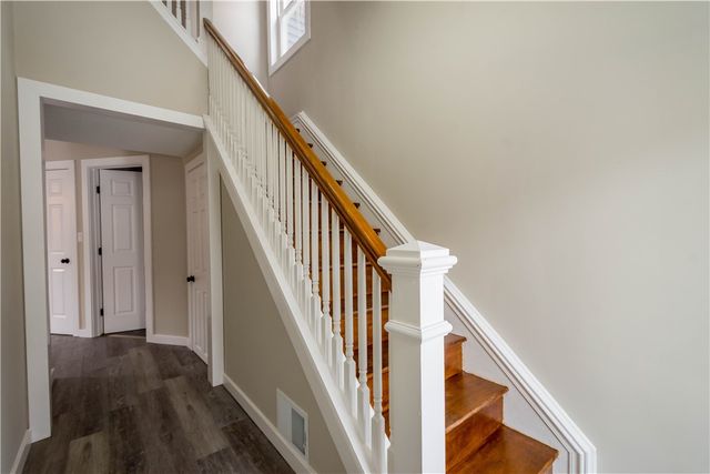 514 Mcnair St, Wilkinsburg, PA 15221