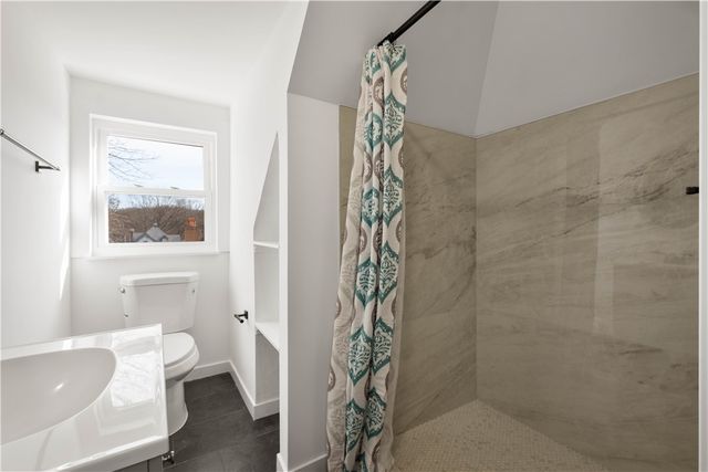 514 Mcnair St, Wilkinsburg, PA 15221