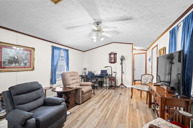 31 Burr Circle, Murrells Inlet, SC 29576