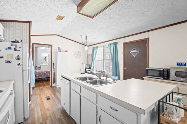 31 Burr Circle, Murrells Inlet, SC 29576