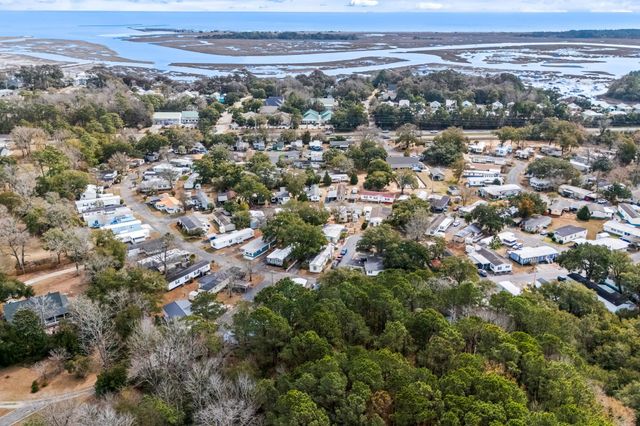 31 Burr Circle, Murrells Inlet, SC 29576