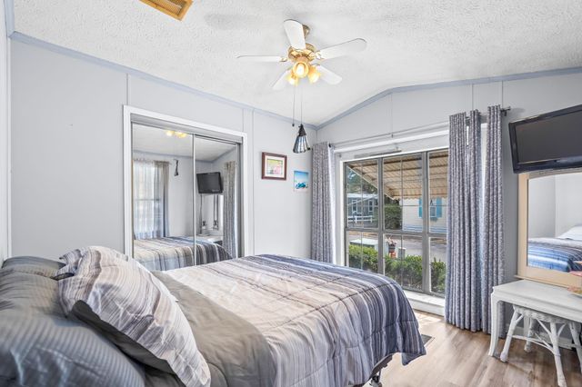 31 Burr Circle, Murrells Inlet, SC 29576