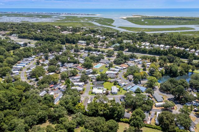 31 Burr Circle, Murrells Inlet, SC 29576