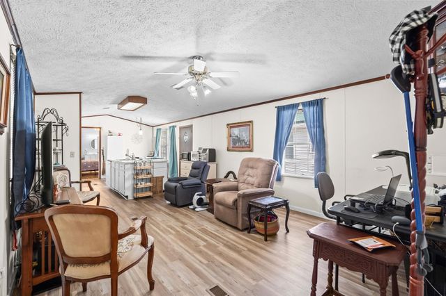 31 Burr Circle, Murrells Inlet, SC 29576