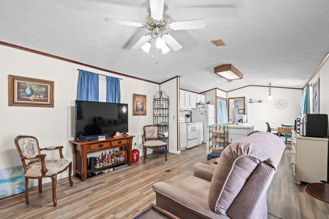 31 Burr Circle, Murrells Inlet, SC 29576