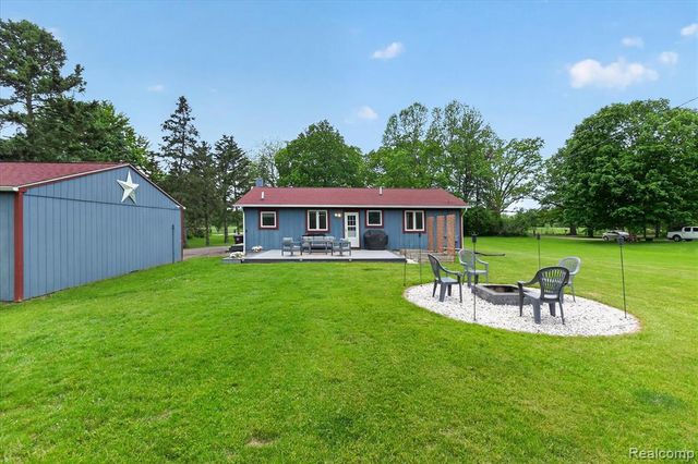 3350 Cemetery Road, Fowlerville, MI 48836
