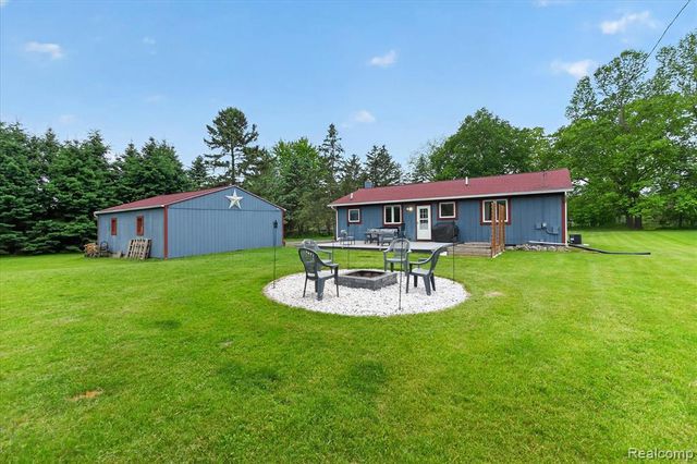 3350 Cemetery Road, Fowlerville, MI 48836