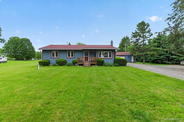 3350 Cemetery Road, Fowlerville, MI 48836