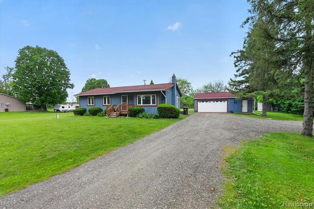 3350 Cemetery Road, Fowlerville, MI 48836
