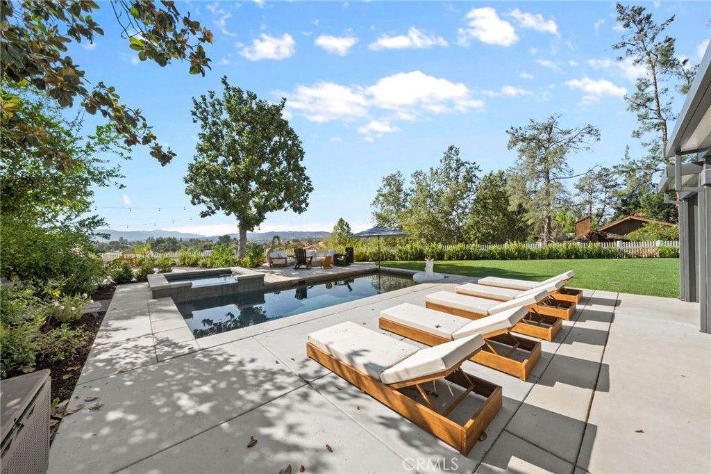 31560 Avenida Del Reposo, Temecula, CA 92591 — exterior