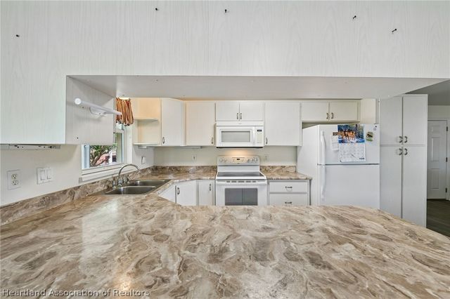 117 Autumn Terrace, Lake Placid, FL 33852