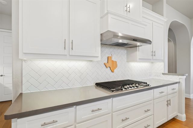1116 Broadmoor Way, Roanoke, TX 76262